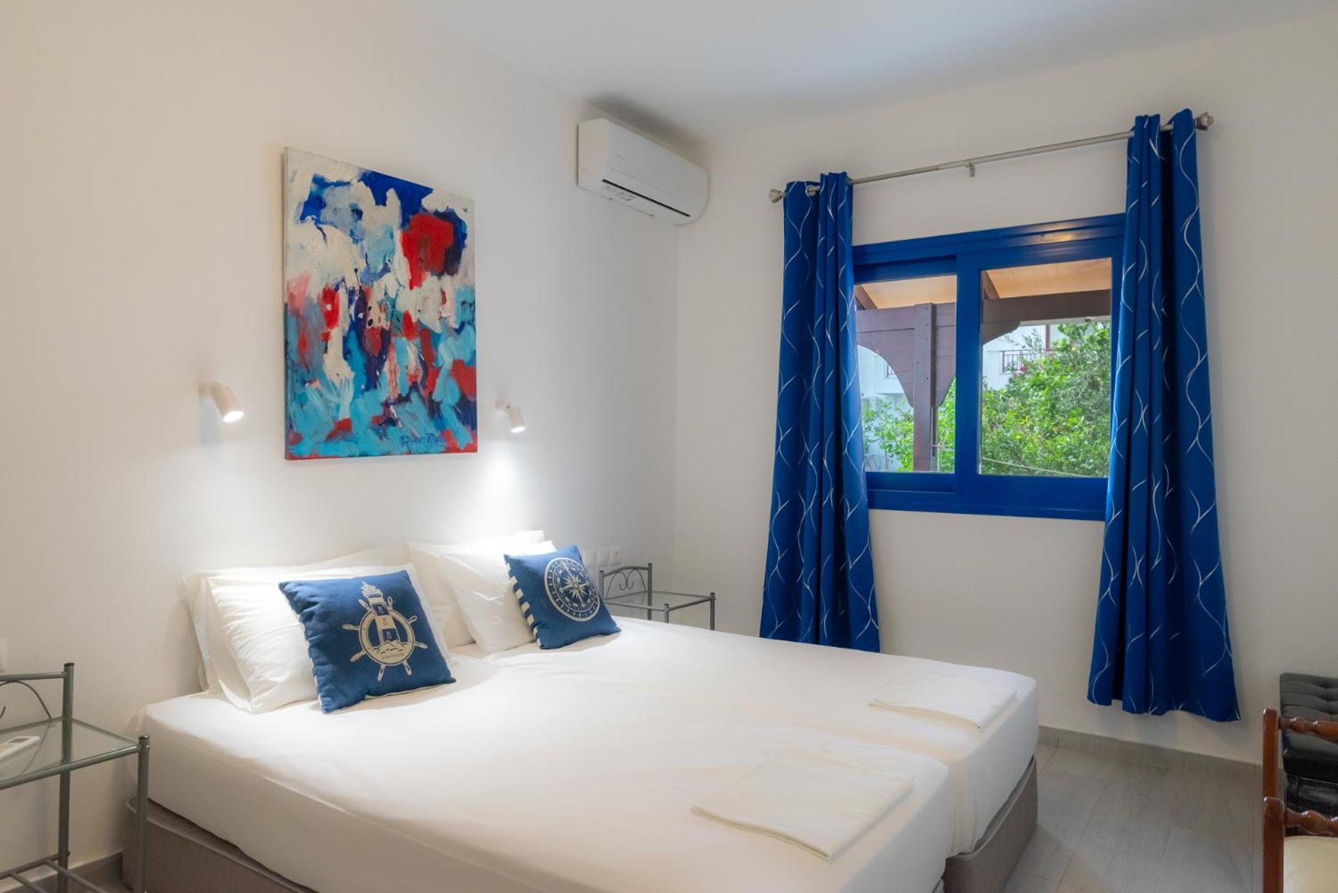 Stratos By Mroom Apartments Makrýgialos Extérieur photo