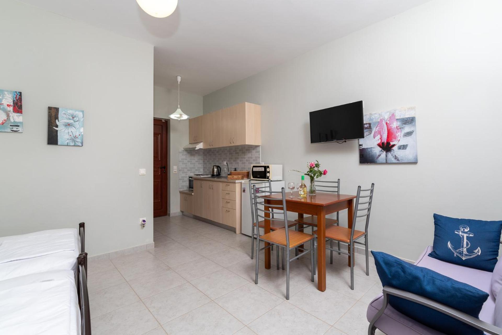 Stratos By Mroom Apartments Makrýgialos Extérieur photo