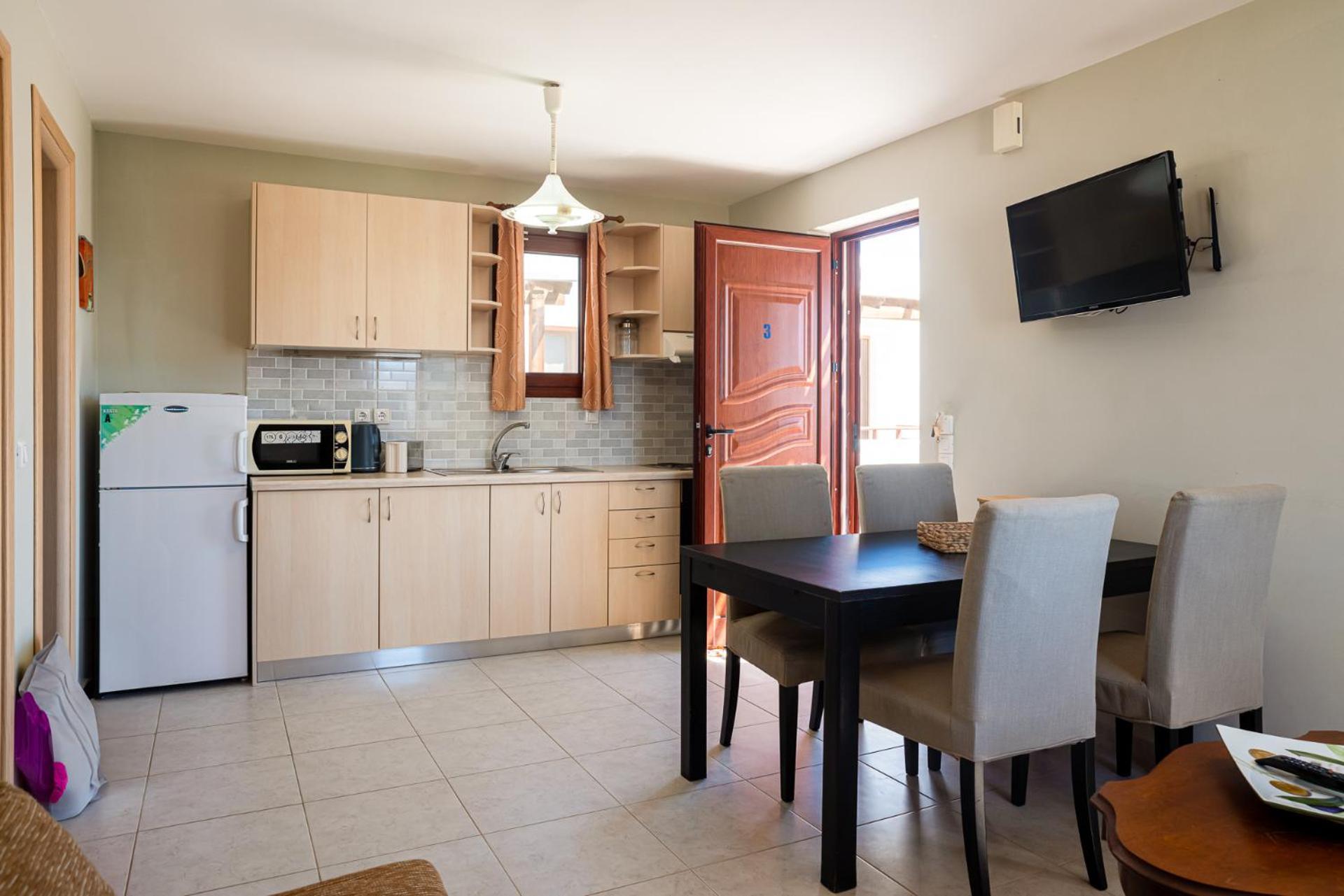 Stratos By Mroom Apartments Makrýgialos Extérieur photo