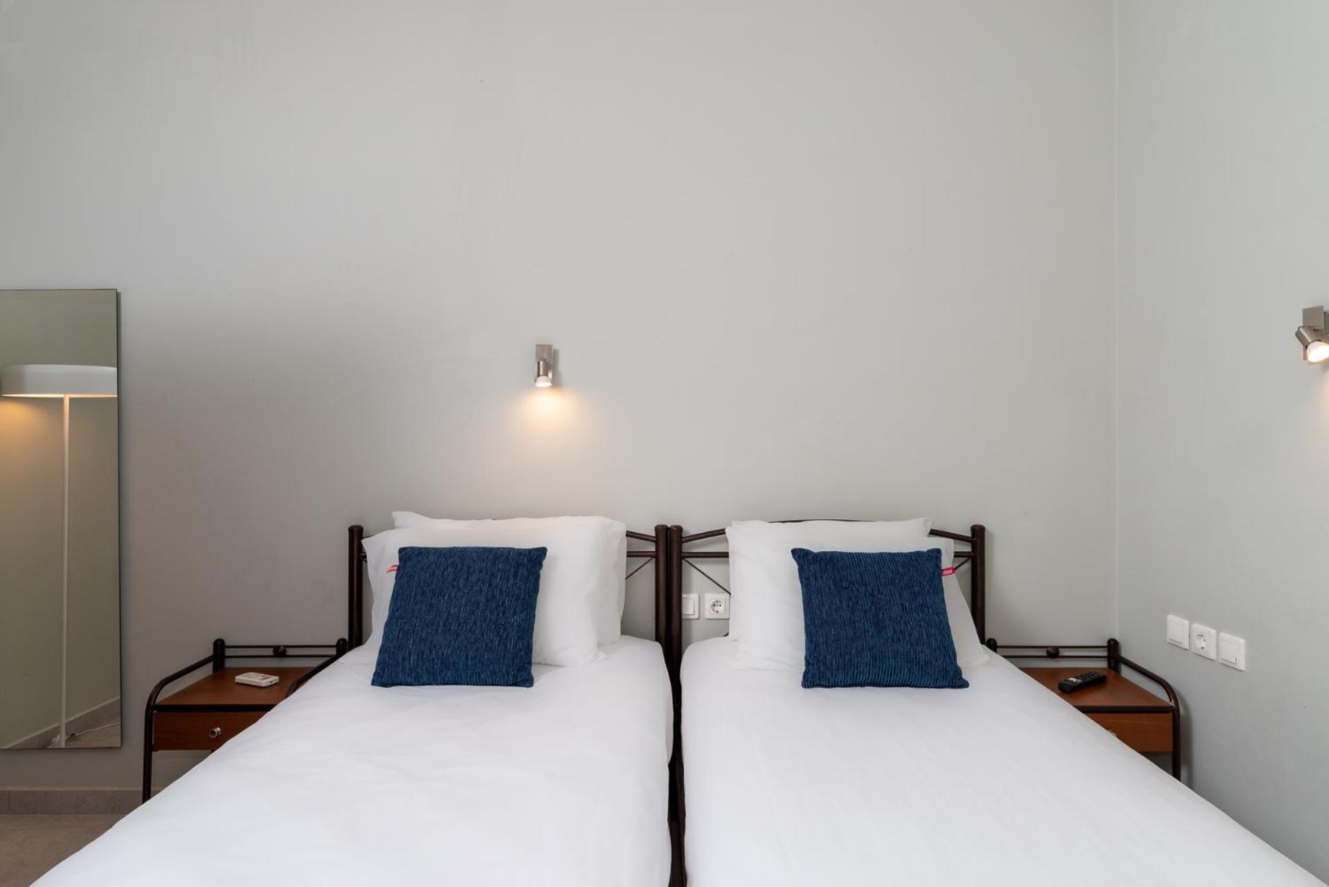 Stratos By Mroom Apartments Makrýgialos Extérieur photo