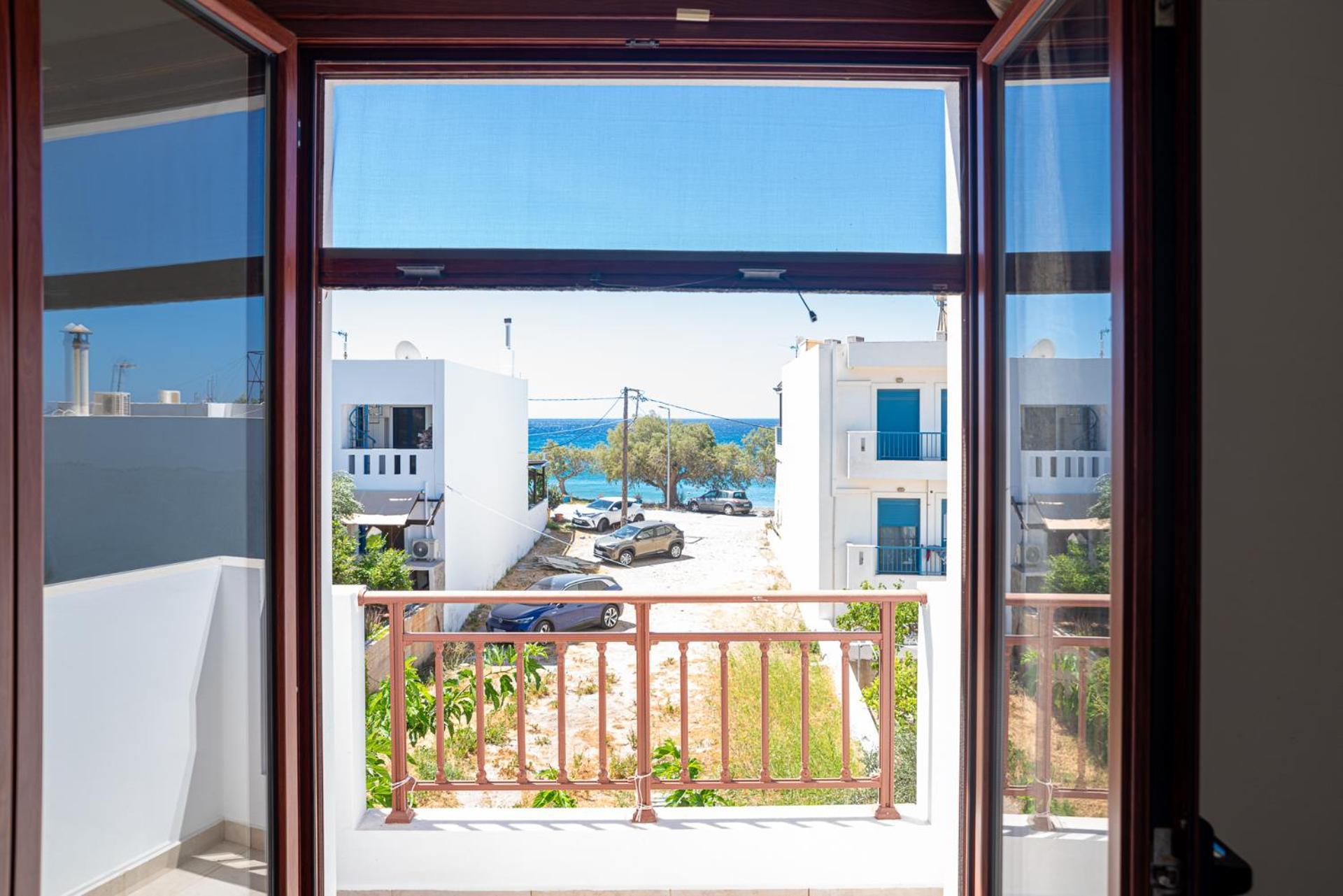 Stratos By Mroom Apartments Makrýgialos Extérieur photo
