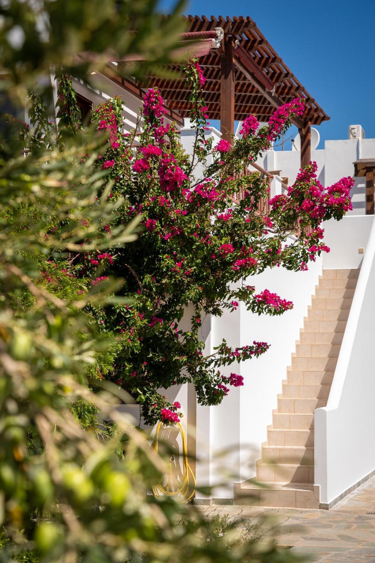 Stratos By Mroom Apartments Makrýgialos Extérieur photo