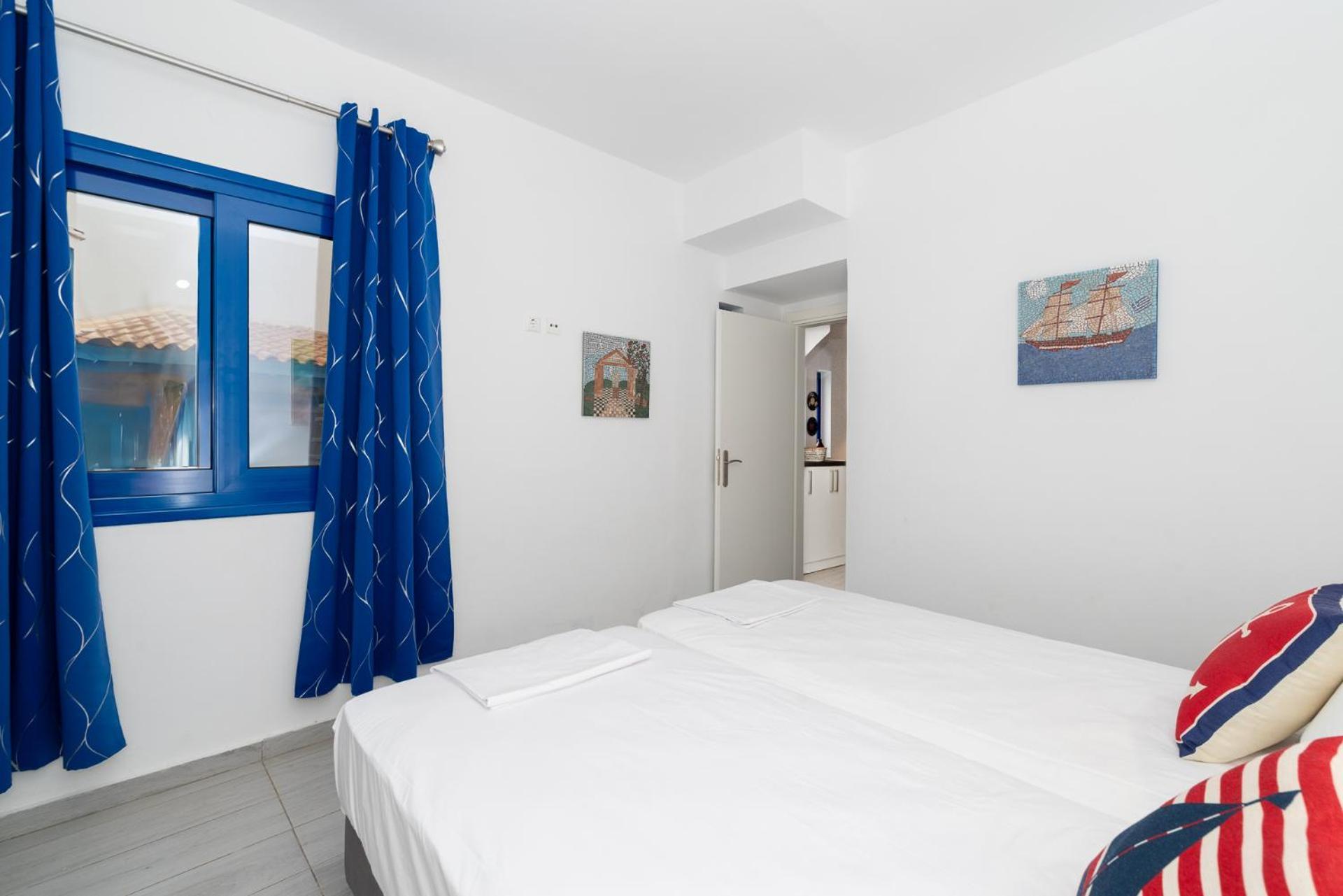 Stratos By Mroom Apartments Makrýgialos Extérieur photo